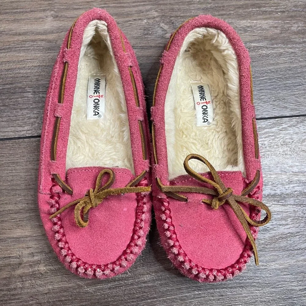 Minnetonka Cassie Moc Slippers Girls Size‎ 1 Pink Suede Leather Faux Fur Lining